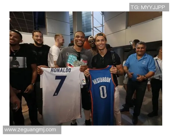 足球明星与NBA巨星的精彩互动瞬间揭秘 足球明星与NBA巨星的精彩互动瞬间揭秘