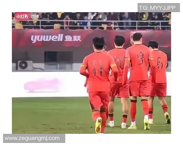 中国足球在友谊赛中以1比0战胜韩国队展现强劲实力和团队合作精神